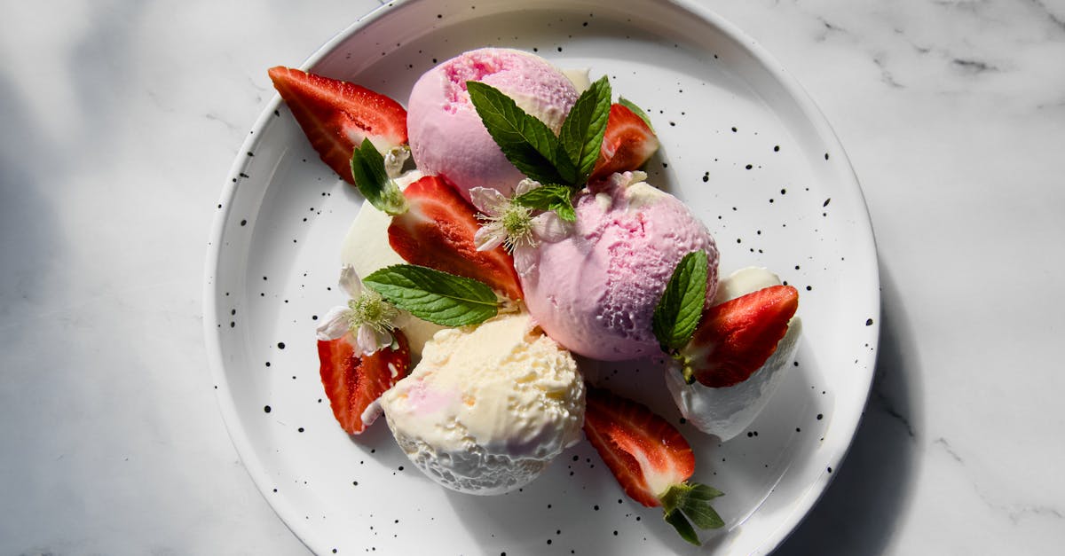 découvrez la douceur irrésistible de notre crème glacée à la vanille, faite à partir des meilleurs ingrédients naturels. un délice crémeux qui ravira vos papilles à chaque cuillerée. idéale pour accompagner vos desserts ou à déguster seule, notre glace à la vanille vous offre une pause gourmande inoubliable.