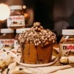 découvrez l'univers délicieux des copeaux de chocolat : des éclats fins et riches en saveurs, parfaits pour garnir vos desserts, ajouter une touche gourmande à vos plats ou simplement déguster en petites bouchées.