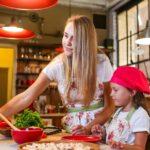 découvrez des astuces de cuisine incontournables pour améliorer vos compétences culinaires. que vous soyez débutant ou chef aguerri, explorez des conseils pratiques, des recettes créatives et des techniques simples pour transformer vos plats. réveillez le chef qui sommeille en vous !