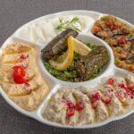 découvrez la recette traditionnelle du tabbouleh, une salade méditerranéenne rafraîchissante à base de boulgour, persil frais, tomates juteuses et citron. parfaite pour vos repas d'été ou comme accompagnement plein de saveurs.