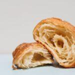 découvrez tout sur la couleur de la mie de pain : influence des ingrédients, techniques de cuisson et astuces pour obtenir la teinte parfaite. améliorez vos recettes de boulangerie et apportez une touche de couleur à vos créations culinaires.