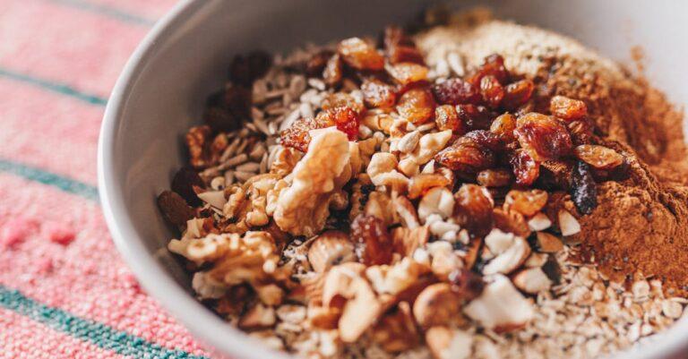 découvrez l'univers fascinant des raisins : leur histoire, les variétés, les bienfaits pour la santé et des recettes délicieuses pour les savourer au quotidien.