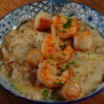 découvrez la délicatesse des coquilles saint-jacques, un fruit de mer prisé pour sa texture tendre et son goût raffiné. explorez des recettes savoureuses et des conseils de préparation pour savourer ce délice marin.