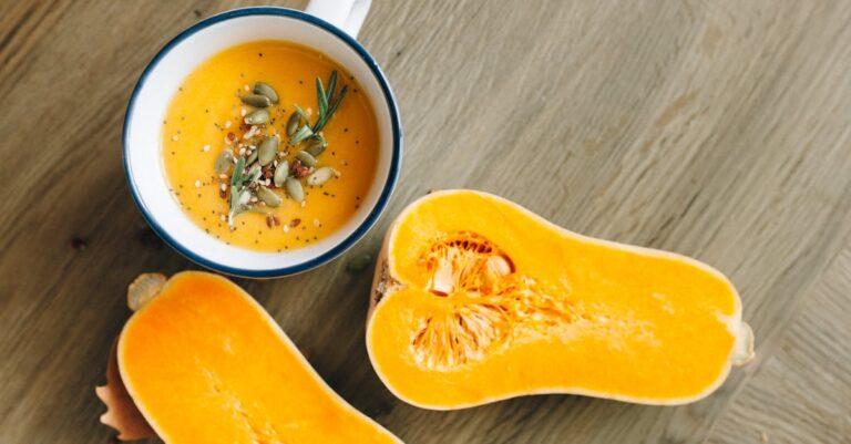découvrez notre délicieuse recette de soupe chinoise, riche en saveurs et en ingrédients frais. parfaite pour réchauffer vos soirées, cette soupe facile à préparer vous transportera directement en asie avec chaque cuillerée. idéale pour les amateurs de cuisine asiatique et ceux qui souhaitent explorer de nouvelles saveurs.