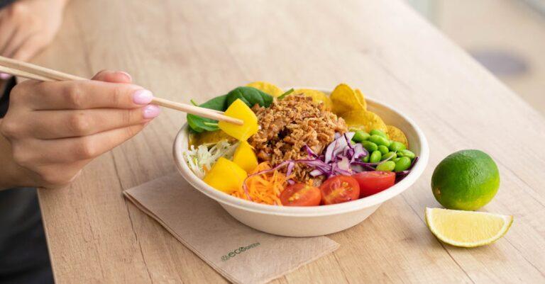 découvrez une délicieuse salade d'épinards, pleine de fraîcheur et de saveurs. parfaite pour un repas léger ou un accompagnement sain, cette recette allie épinards croquants, noix et vinaigrette savoureuse. idéale pour les amateurs de cuisine saine et gourmande.