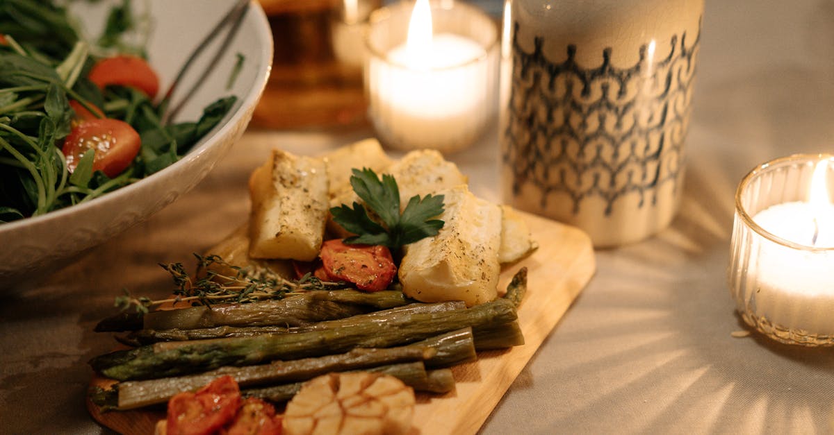 découvrez une délicieuse salade d'asperges, alliant croquant et saveurs fraîches. idéale pour une entrée légère ou un accompagnement coloré, cette recette met en valeur les asperges de saison avec des ingrédients naturels et savoureux.