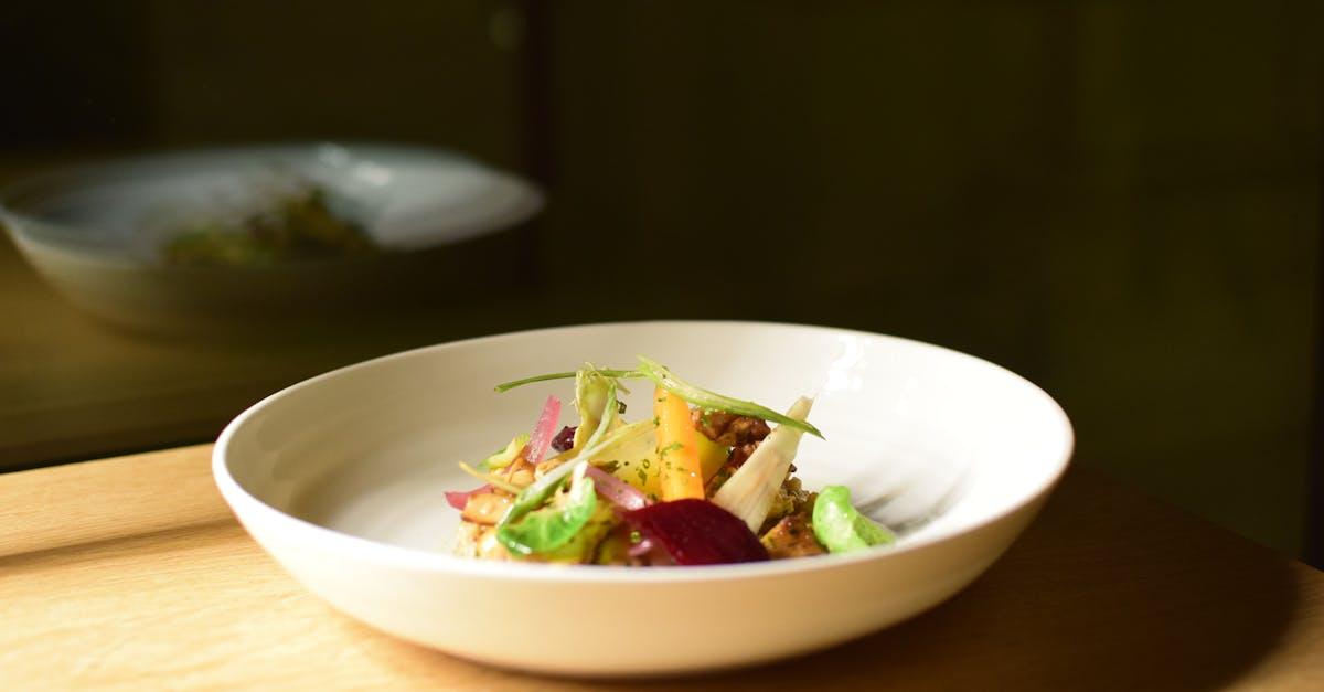 découvrez une délicieuse salade de betterave, un mélange rafraîchissant et nutritif, parfait pour accompagner vos repas ou comme plat léger. idéale pour les amateurs de cuisine saine, cette salade allie la douceur des betteraves aux saveurs croquantes et acidulées pour un maximum de plaisir!