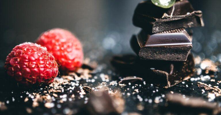 découvrez l'univers délicieux du chocolat : des recettes gourmandes, des conseils de dégustation, et tout ce qu'il faut savoir sur les différents types de chocolat. plongez dans un monde de saveurs et d'émotions chocolatées !