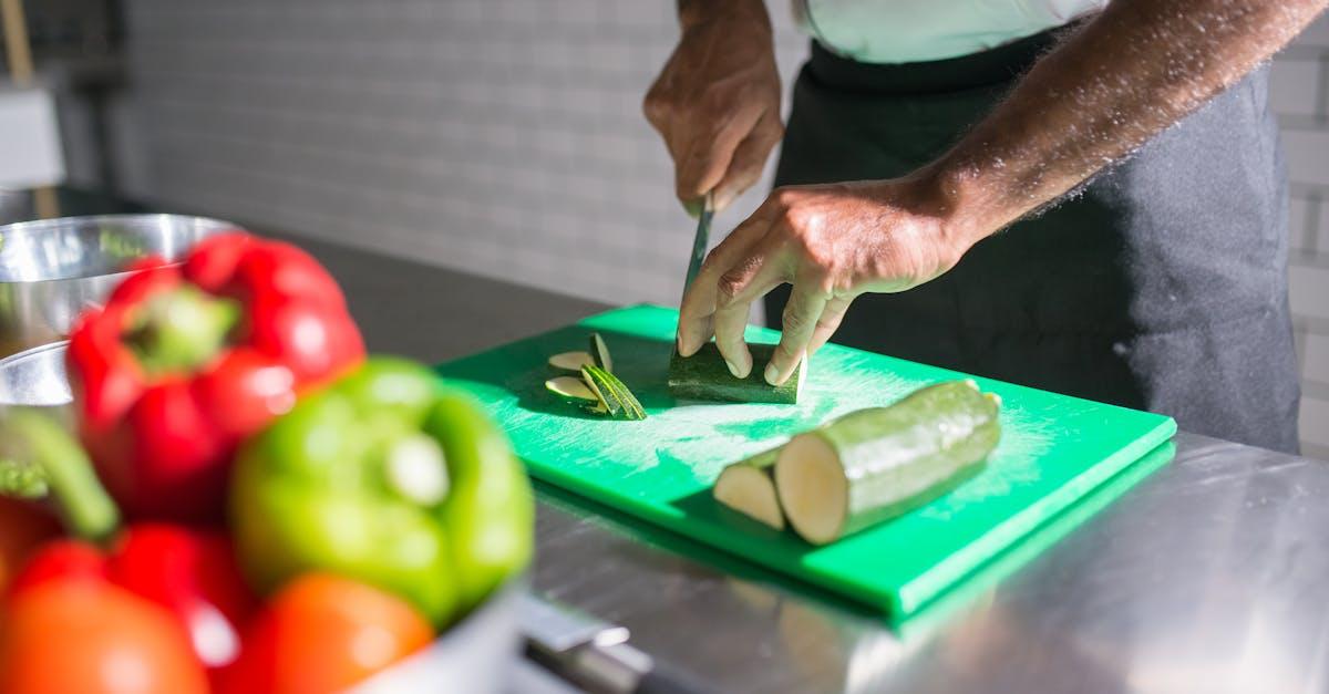 découvrez des techniques de cuisine essentielles qui vous permettront de maîtriser l'art culinaire. que vous soyez débutant ou cuisinier expérimenté, apprenez des astuces pour sublimer vos plats et impressionner vos convives.
