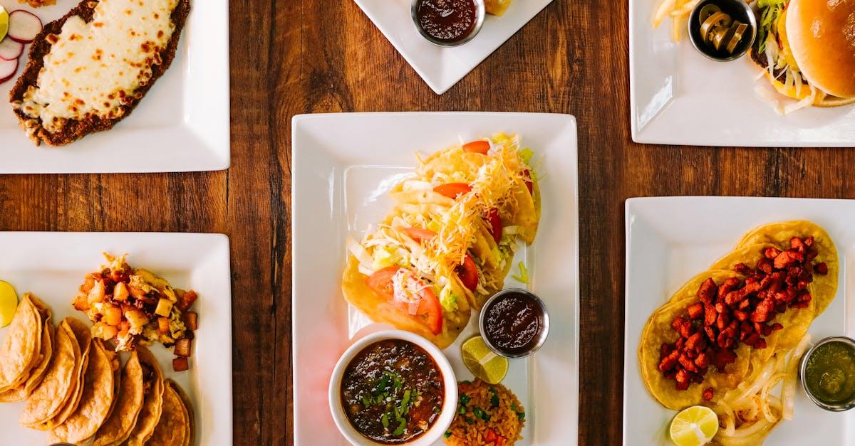 découvrez nos délicieuses enchiladas, des tortillas garnies de viande savoureuse, de légumes croquants et nappées d'une sauce épicée. parfaites pour une soirée mexicaine réussie!