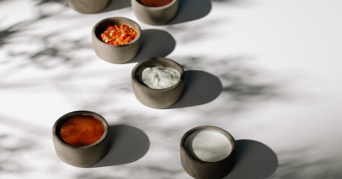découvrez notre délicieuse recette de sauce tomate épicée faite maison. parfaite pour rehausser vos plats de pâtes, viandes ou légumes, cette sauce allie la douceur des tomates aux épices pour un goût savoureux et réconfortant. idéale pour impressionner vos invités ou simplement pour déguster un plat réconfortant en famille.