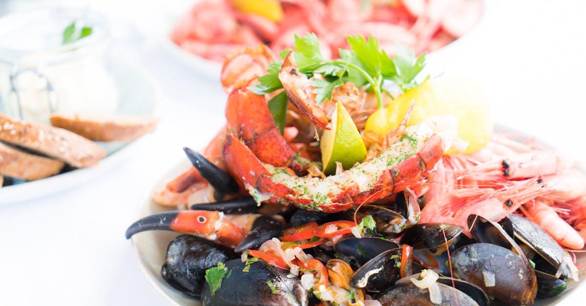 découvrez tout sur le homard : recettes savoureuses, conseils de préparation, et informations nutritionnelles sur ce crustacé délicieux. apprenez à le cuisiner à la perfection et à apprécier ses saveurs uniques.