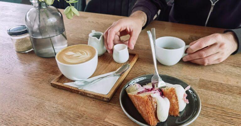 découvrez comment chauffer efficacement le lait avec nos astuces et techniques simples, pour des boissons crémeuses et délicieuses. parfait pour le café, le chocolat chaud ou les recettes gourmandes !