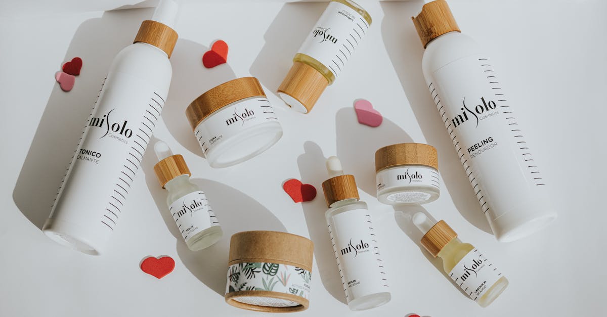 découvrez notre guide complet sur le peeling, un traitement de beauté efficace pour exfolier la peau, améliorer son éclat et réduire les imperfections. apprenez les différentes techniques, les bienfaits et les conseils pour choisir le peeling adapté à votre type de peau.