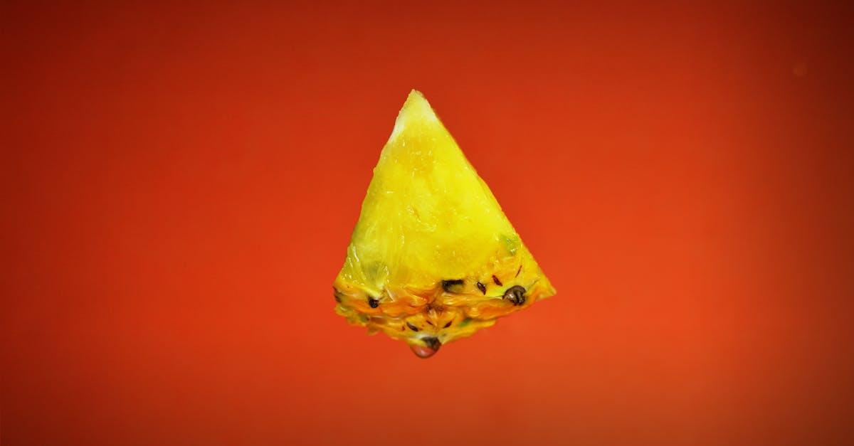 découvrez l'ananas, ce fruit exotique juteux et sucré, riche en vitamines et en enzymes. apprenez ses bienfaits pour la santé, des recettes délicieuses et des astuces pour le choisir et le conserver. laissez-vous séduire par le goût tropical de l'ananas!