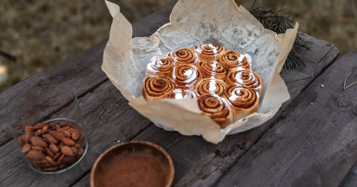 découvrez l'art de la pâte feuilletée avec nos recettes savoureuses et faciles à réaliser. parfaite pour vos plats sucrés et salés, la pâte feuilletée ajoutera du croustillant et du délice à toutes vos créations culinaires.