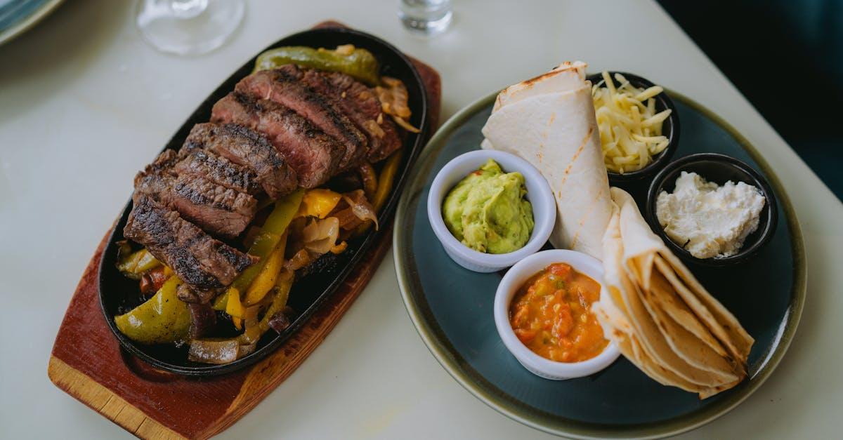 découvrez notre sélection de tortillas délicieuses, parfaites pour vos recettes favorites. que vous soyez amateur de tacos, burritos ou quesadillas, nos tortillas artisanales vous garantissent une expérience culinaire inoubliable. savourez la qualité et le goût authentique à chaque bouchée !