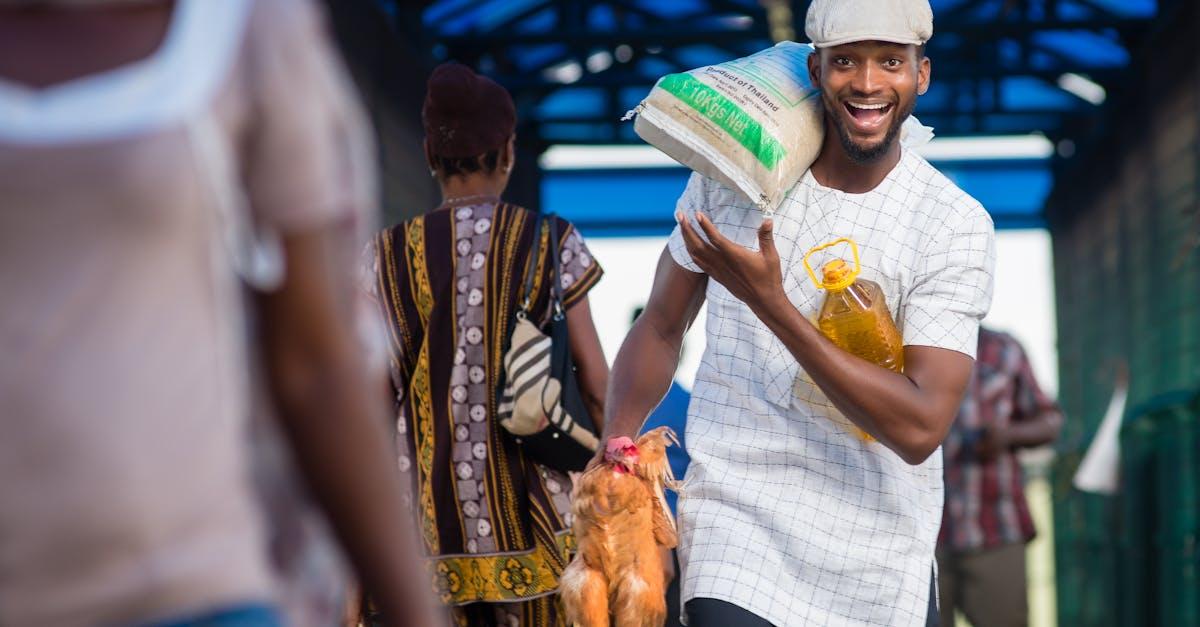 découvrez la richesse des saveurs africaines avec notre plat de poulet africain, alliant épices traditionnelles et ingrédients frais pour une expérience culinaire inoubliable. parfait pour ceux qui recherchent une aventure gustative au cœur de l'afrique.