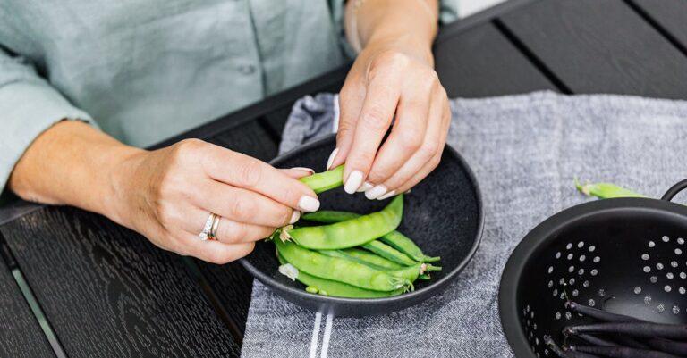 découvrez des recettes savoureuses et des conseils pratiques pour cuisiner des haricots verts. apprenez à préparer ce légume croquant et nutritif de manière délicieuse, que ce soit à la vapeur, sauté ou en gratin. éveillez vos papilles avec des saveurs variées et des astuces pour sublimer vos plats de haricots verts.