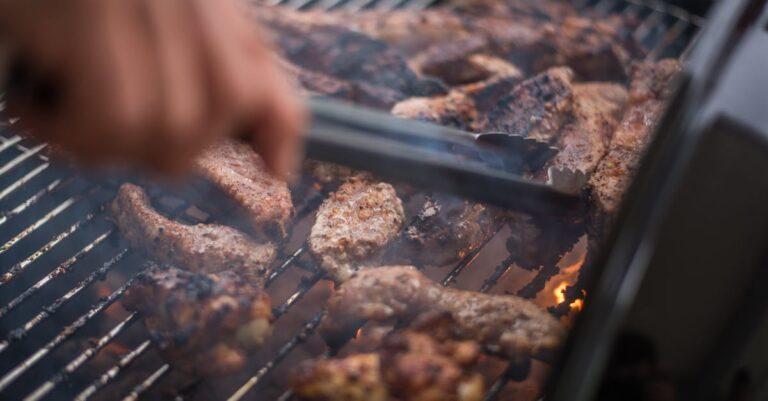 découvrez notre recette de filets de boeuf marinés, une délicieuse préparation pleine de saveurs. idéale pour un repas savoureux, cette viande tendre et juteuse se marie parfaitement avec vos accompagnements préférés. éveillez vos papilles avec cette spécialité qui ravira tous les gourmets !