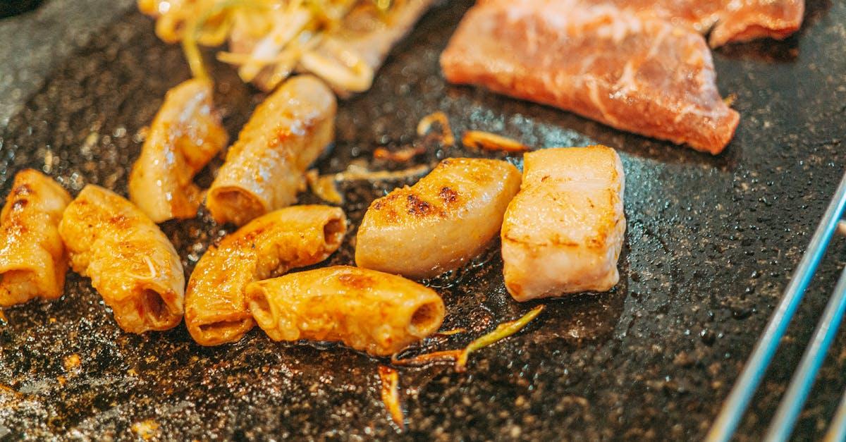 découvrez notre délicieuse recette de rôti de porc, tendre et juteux, accompagné d'herbes aromatiques et d'accompagnements savoureux. idéal pour un repas en famille ou entre amis, ce plat réconfortant ravira vos papilles.