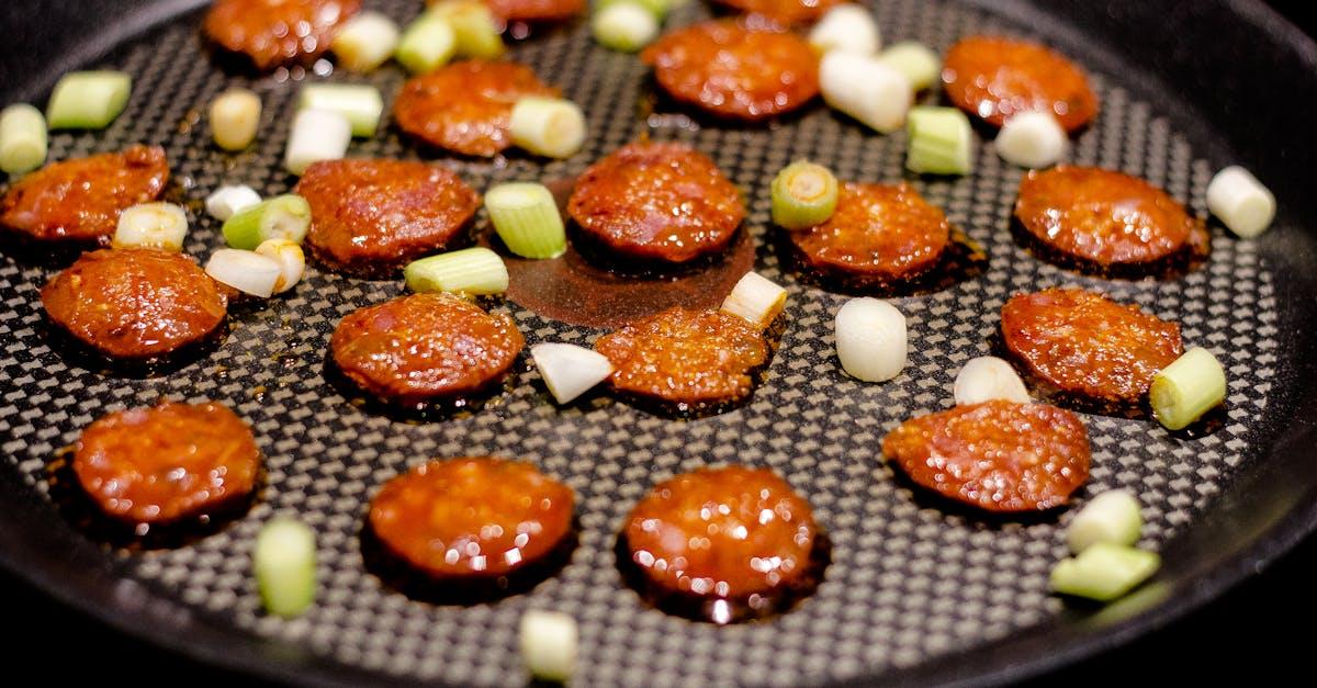 découvrez la recette savoureuse du porc sauté, une délicieuse préparation asiatique où la viande tendre est cuite à la perfection avec des légumes croquants et des sauces aromatiques. idéale pour un repas rapide et plein de saveurs!