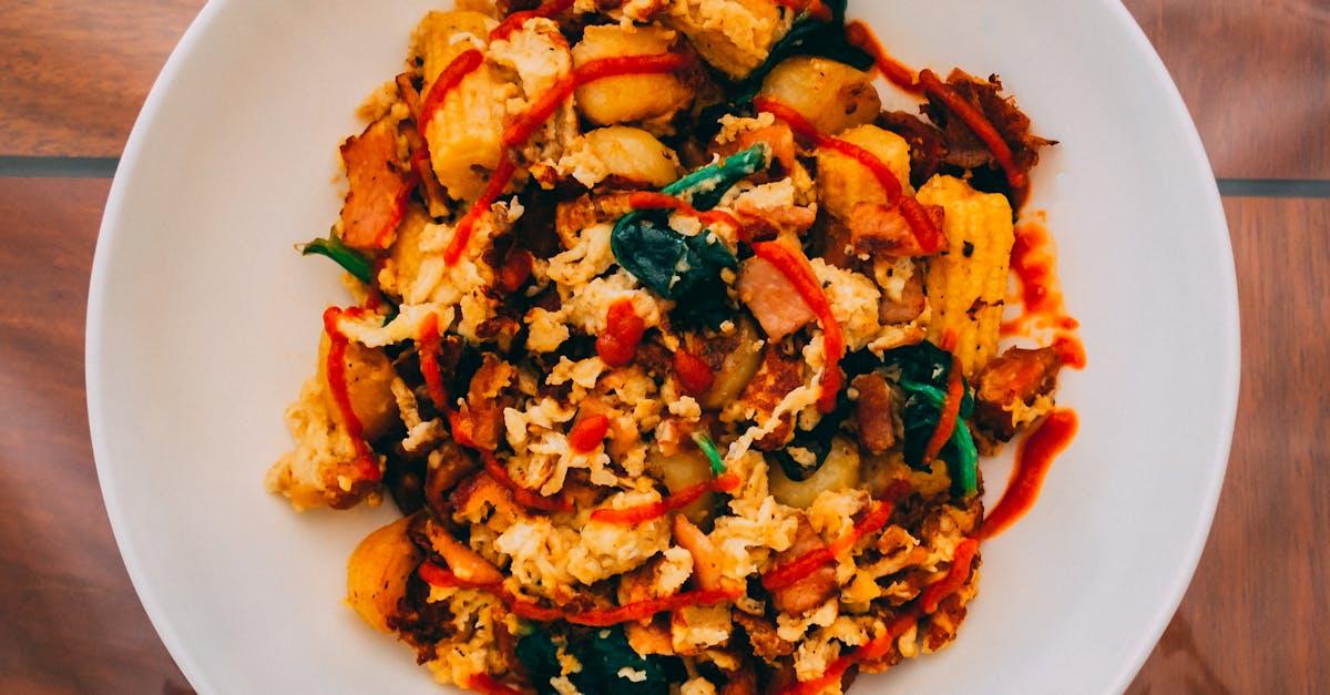 délectez-vous d'une savoureuse recette de sauté de veau, alliant tendresse de la viande et légumes croquants, le tout relevé d'une sauce délicate. idéal pour un repas rapide et équilibré, ce plat saura ravir vos papilles en un rien de temps.