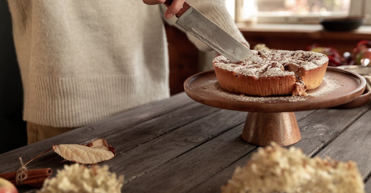 découvrez notre délicieuse recette de gâteau aux pommes, un dessert moelleux et savoureux qui ravira vos papilles. parfait pour toutes les occasions, ce gâteau aux pommes allie simplicité et gourmandise.