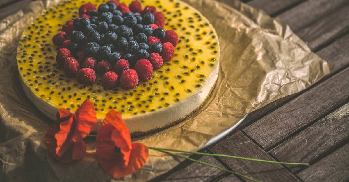 découvrez la délicieuse recette du cheesecake, un dessert crémeux et gourmand qui saura ravir vos papilles. apprenez à préparer ce classique de la pâtisserie avec des ingrédients simples, pour un moment sucré inoubliable.