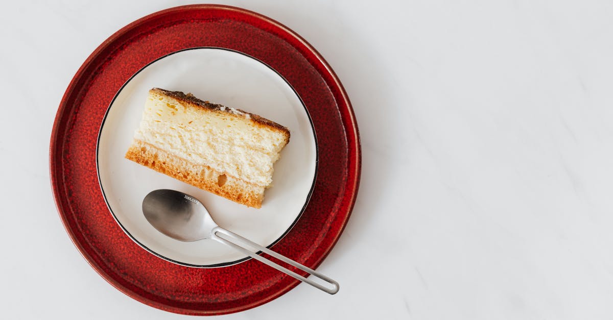 découvrez notre délicieuse recette de cheesecake, un dessert crémeux et savoureux qui ravira vos papilles. facile à préparer, ce cheesecake saura séduire vos invités à toutes les occasions.