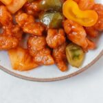 découvrez notre délicieuse recette de poulet, facile à préparer et savoureuse. idéale pour impressionner vos convives ou pour un dîner en famille, cette recette allie simplicité et gourmandise.