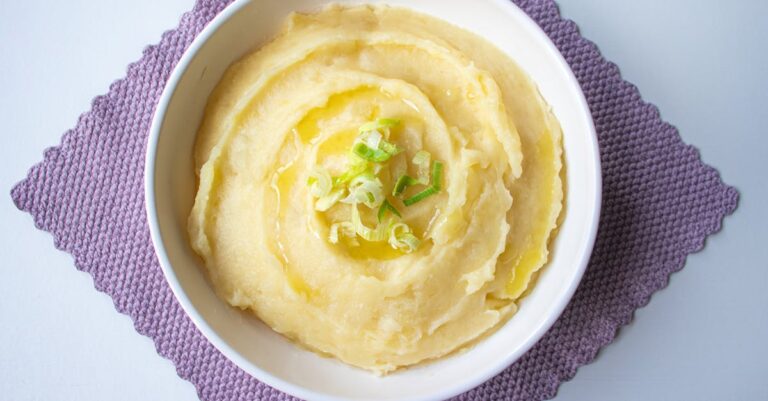 découvrez notre délicieuse purée de patates douces crémeuse, un plat réconfortant et savoureux qui allie douceur et texture onctueuse. idéale en accompagnement, elle ravira vos papilles avec son goût délicat et ses bienfaits nutritifs.