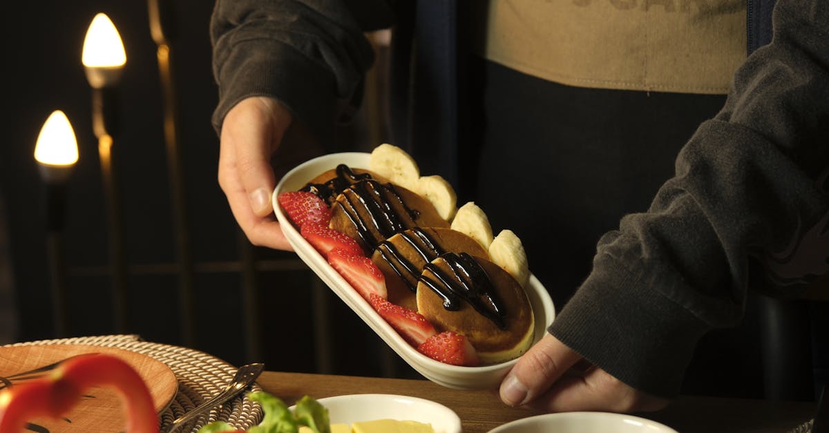 découvrez notre exquis sorbet au chocolat noir, une délicieuse fusion de saveurs intenses et de fraîcheur irrésistible. parfait pour les amateurs de chocolat, ce dessert léger et onctueux vous fera fondre de plaisir.
