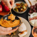 découvrez notre délicieuse recette de purée de pommes de terre, crémeuse et savoureuse, parfaite en accompagnement de vos plats. apprenez les astuces pour une texture onctueuse et des saveurs irrésistibles qui raviront vos convives.