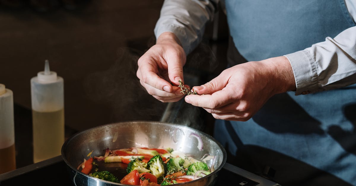 découvrez l'art de cuire à la vapeur des légumes pour préserver leurs saveurs et nutriments. apprenez des techniques simples et des recettes délicieuses pour une alimentation saine et gourmande.