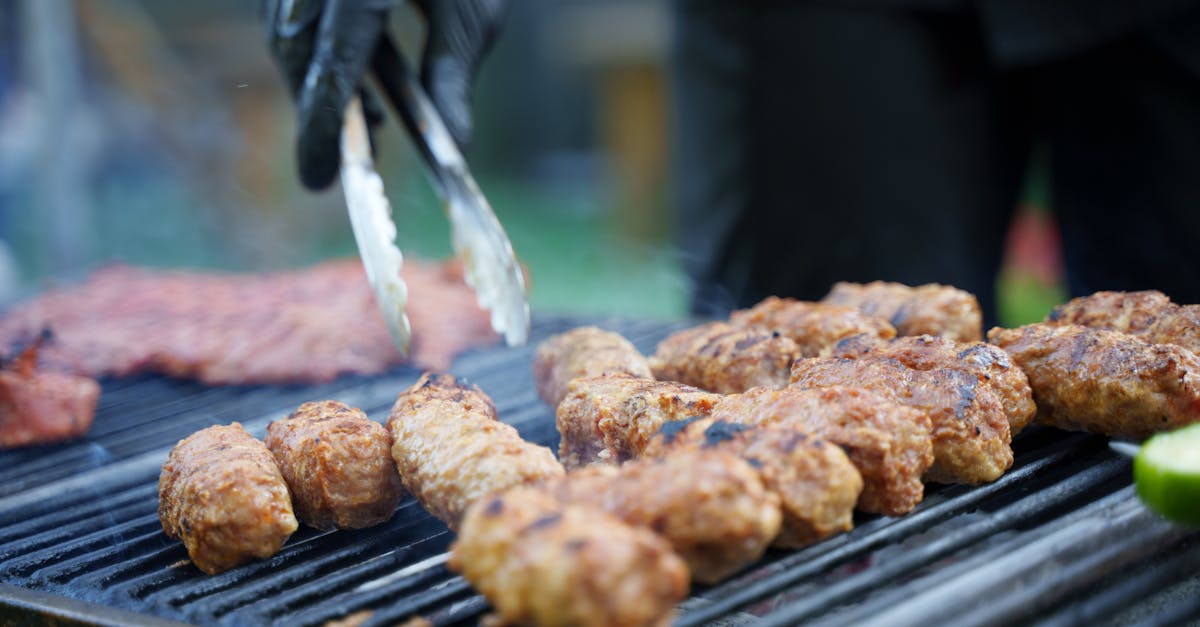 découvrez nos délicieuses boulettes de viande de bœuf, savamment épicées et préparées avec des ingrédients de qualité. parfaites pour un repas en famille ou entre amis, ces boulettes allient moelleux et saveurs irrésistibles !
