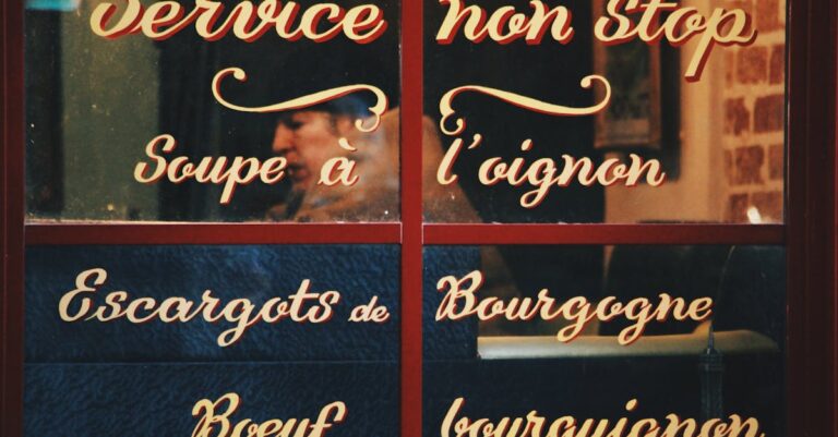 découvrez notre délicieuse recette de boeuf bourguignon, un plat traditionnel français riche en saveurs. savourez la tendreté de la viande mijotée avec du vin rouge, des légumes frais et des épices, idéal pour régaler vos convives lors d'un dîner convivial. parfaitement réconfortant, ce classique de la cuisine d'antan séduira les amateurs de gastronomie française.