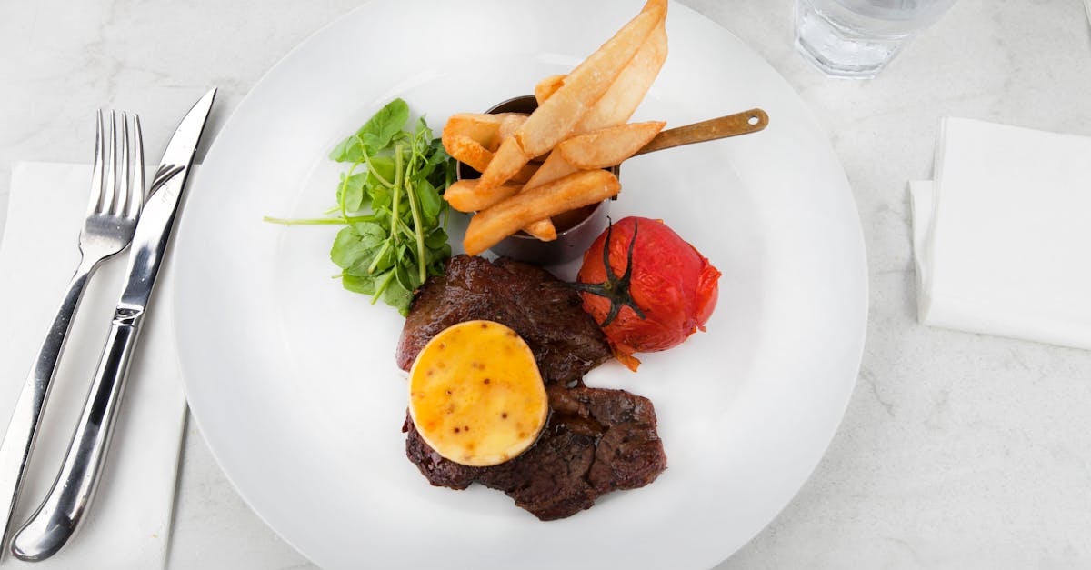 découvrez notre délicieuse recette de sauce au beurre, parfaite pour rehausser vos plats de viande, poisson ou légumes. facile à préparer, cette sauce onctueuse ajoutera une touche gourmande à vos repas.