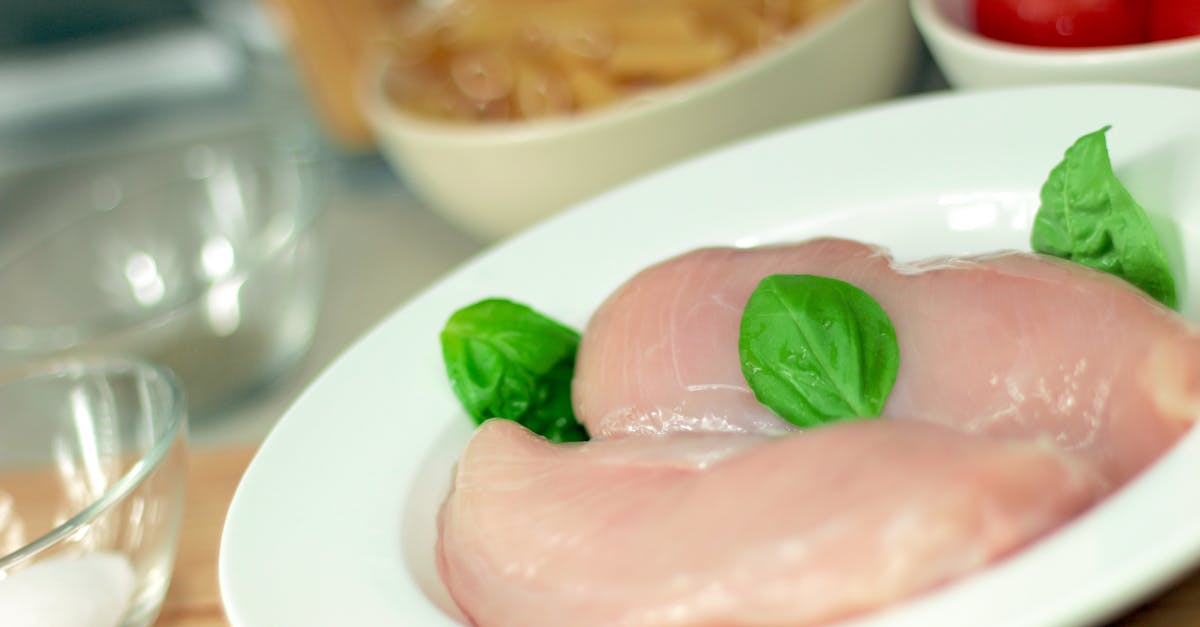 découvrez des recettes délicieuses et variées à base de poulet. que ce soit des plats classiques ou des créations originales, apprenez à cuisiner le poulet de manière savoureuse et simple.