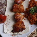 découvrez notre délicieuse sélection de cuisses de poulet, parfaites pour vos plats savoureux. apprenez à les préparer avec des recettes simples et savoureuses qui raviront vos papilles et celles de vos invités.