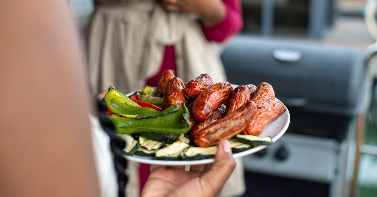savourez des courgettes grillées, délicieusement assaisonnées, idéalement caramélisées pour accompagner vos plats ou à déguster en entrée. une recette simple et saine qui met en valeur la saveur naturelle des légumes.