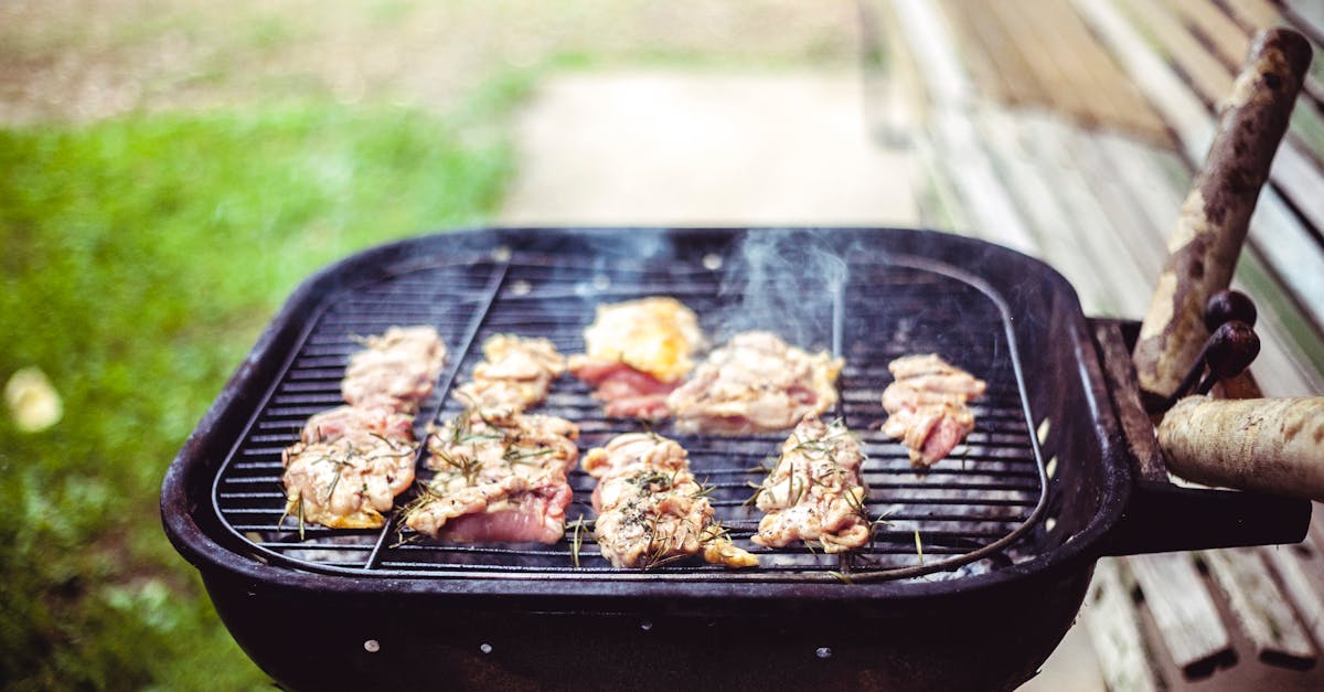 découvrez notre délicieuse recette de poitrines de poulet marinées, un plat savoureux et juteux qui ravira vos papilles. parfait pour un dîner en famille ou un barbecue entre amis, suivez nos étapes simples pour préparer ce classique et impressionnez vos convives!