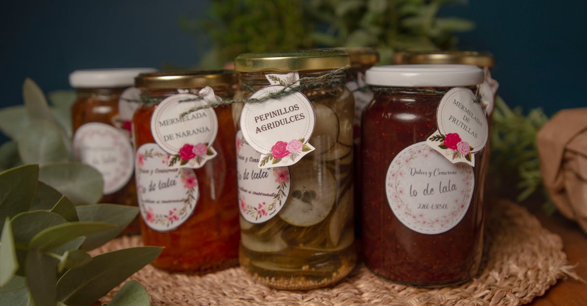 découvrez la délicieuse confiture d'orange marmelade, une douceur sucrée et légèrement acidulée qui égayera vos petits-déjeuners. parfaite sur des tartines, dans des pâtisseries ou même en sauce, elle allie le goût authentique des oranges à une texture onctueuse. idéale pour les amateurs de saveurs fruitées!