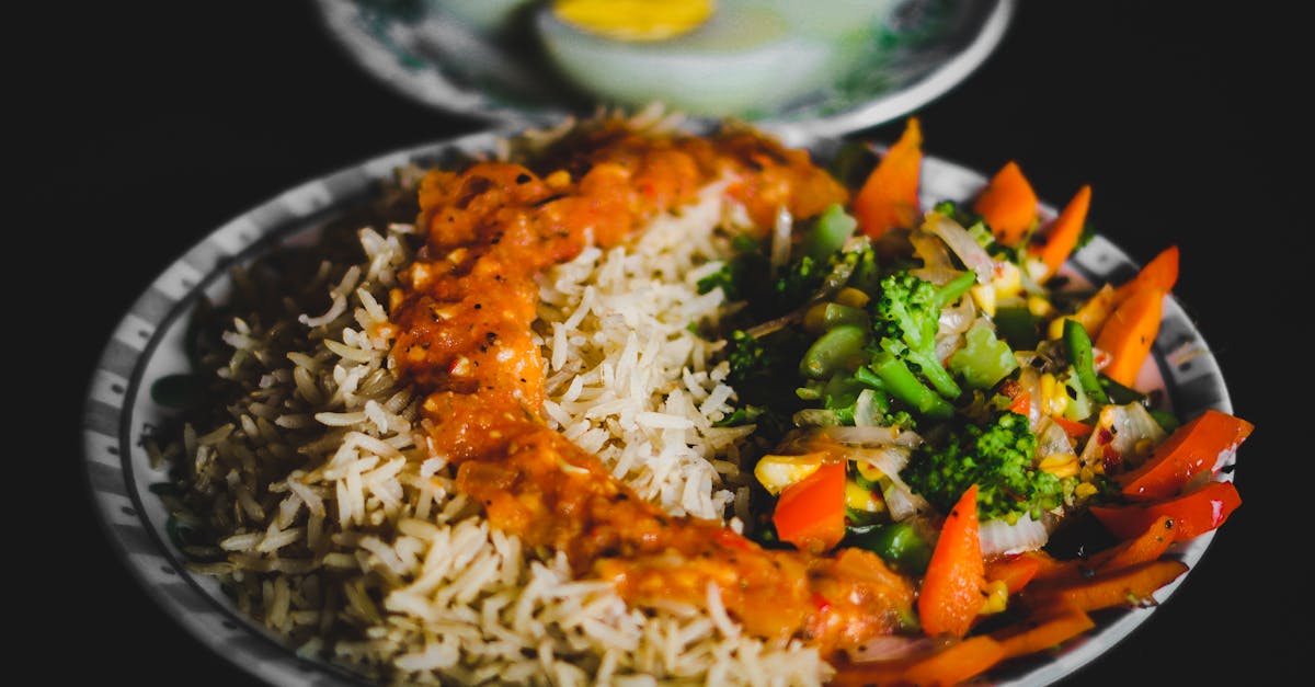 découvrez la délicieuse recette du pilaf, un plat savoureux à base de riz parfumé, agrémenté de légumes et d'épices. parfait pour accompagner vos viandes ou être savouré seul, le pilaf saura ravir vos papilles et apporter une touche d'exotisme à vos repas.