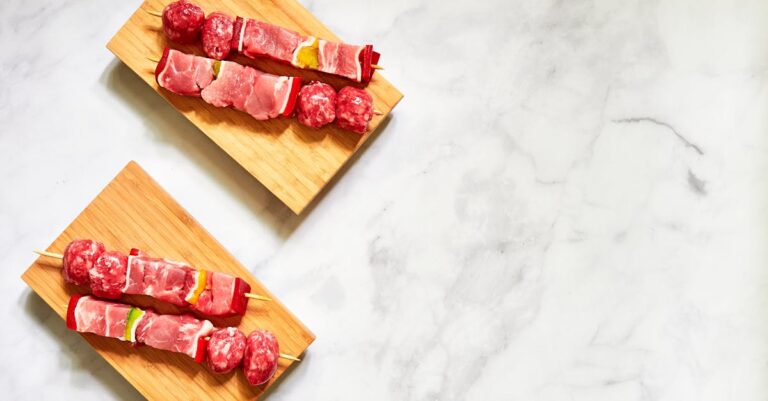 découvrez l'univers savoureux du porc : des recettes délicieuses, des conseils de cuisson et des astuces nutritionnelles pour apprécier cette viande polyvalente et pleine de goût.