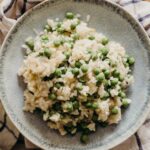 découvrez notre délicieuse recette de risotto, un plat crémeux et savoureux à base de riz arborio. parfait pour impressionner vos invités ou pour un dîner réconfortant en famille. facile à préparer et adaptable avec vos ingrédients préférés !