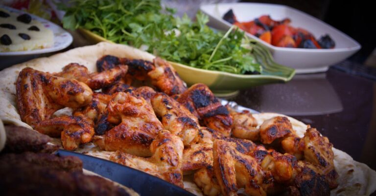 découvrez notre délicieuse recette de poulet rôti, croustillant à l'extérieur et juteux à l'intérieur. parfait pour un repas en famille ou entre amis, ce plat savoureux est un incontournable qui ravira les papilles de tous. suivez nos conseils pour réussir la cuisson et ajouter des accompagnements gourmands.