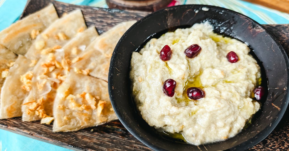 découvrez notre délicieuse recette d'aubergines rôties, savamment assaisonnées pour révéler toute leur saveur. parfaites en accompagnement ou en plat principal, ces aubergines fondantes en bouche raviront vos papilles.