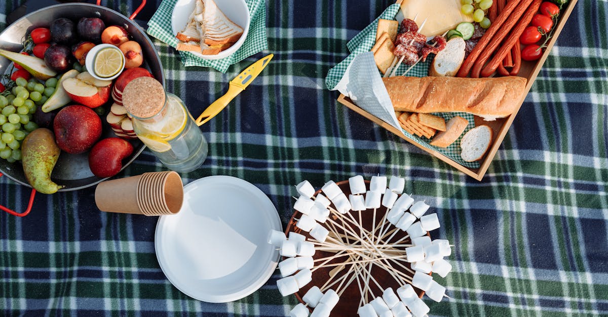découvrez un monde de délices avec nos saucisses savoureuses ! que ce soit pour un barbecue, un plat traditionnel ou un apéritif convivial, nos saucisses dont l'origine est variée, raviront vos papilles. préparées avec soin, elles allient qualité et goût pour satisfaire tous les gourmets. un incontournable de votre table !