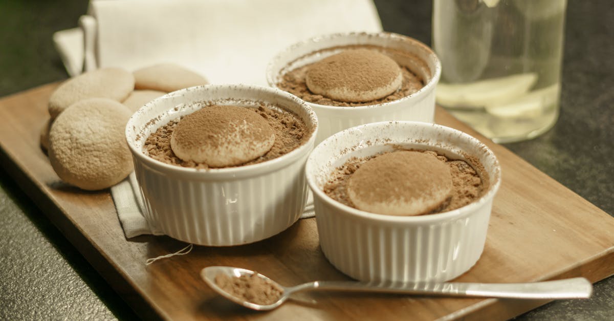 découvrez le plaisir d'un soufflé aérien et délicat, une recette intemporelle qui allie légèreté et gourmandise. réveillez vos papilles avec cette préparation raffinée, parfaite pour impressionner vos invités ou profiter d'un moment cocooning chez vous.